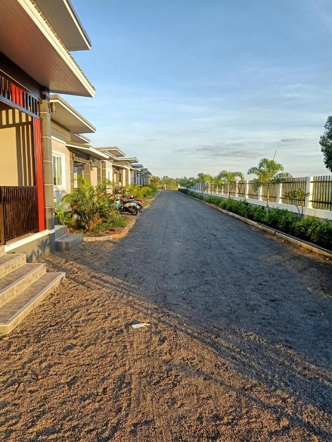 Purada garden Hotel Khun Han Bagian luar foto